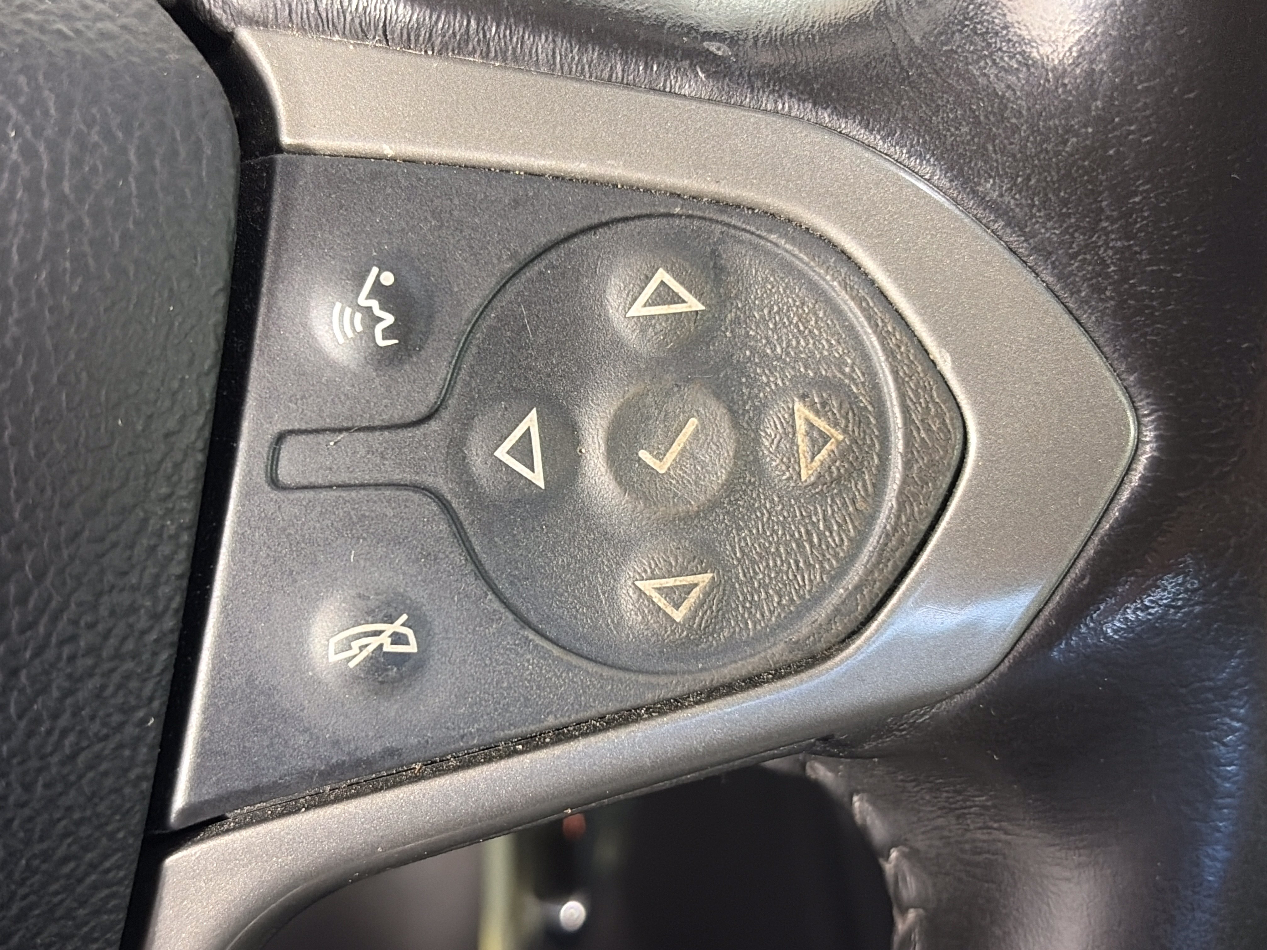 Used 2019 Chevrolet Colorado Z71 AWD/4WD image 37