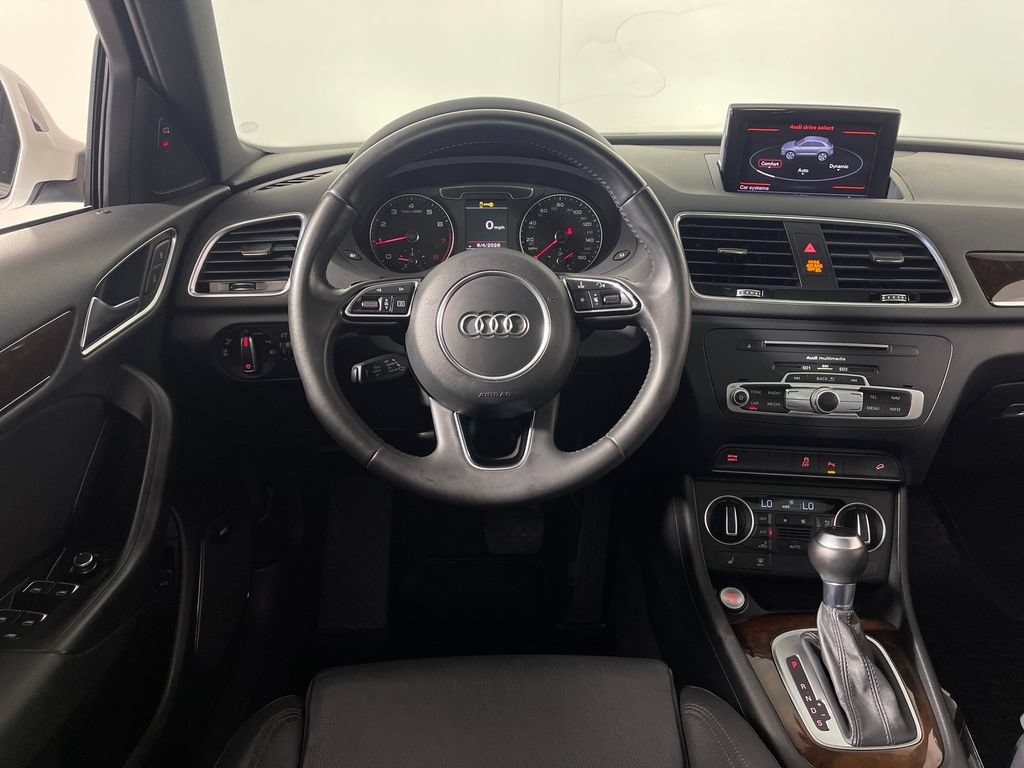 Used 2016 Audi Q3 2.0T Prestige w/ Prestige Package FWD image 15