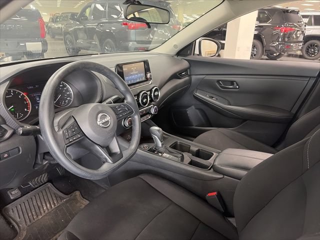 Used 2025 Nissan Sentra S FWD image 13