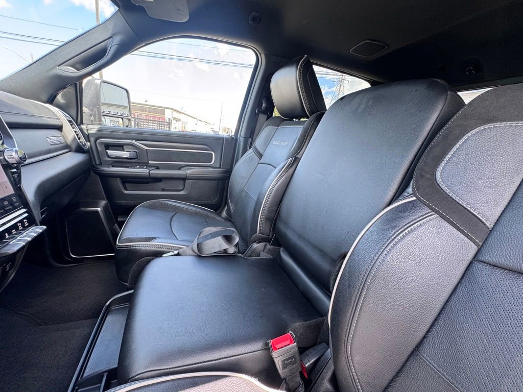 Used 2024 RAM 2500 Laramie w/ Night Edition RWD image 15