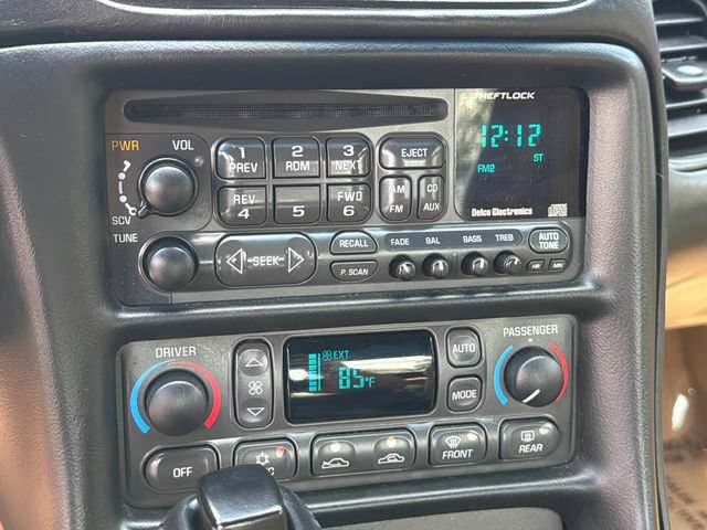 Used 1998 Chevrolet Corvette Coupe w/ Memory Pkg RWD image 23