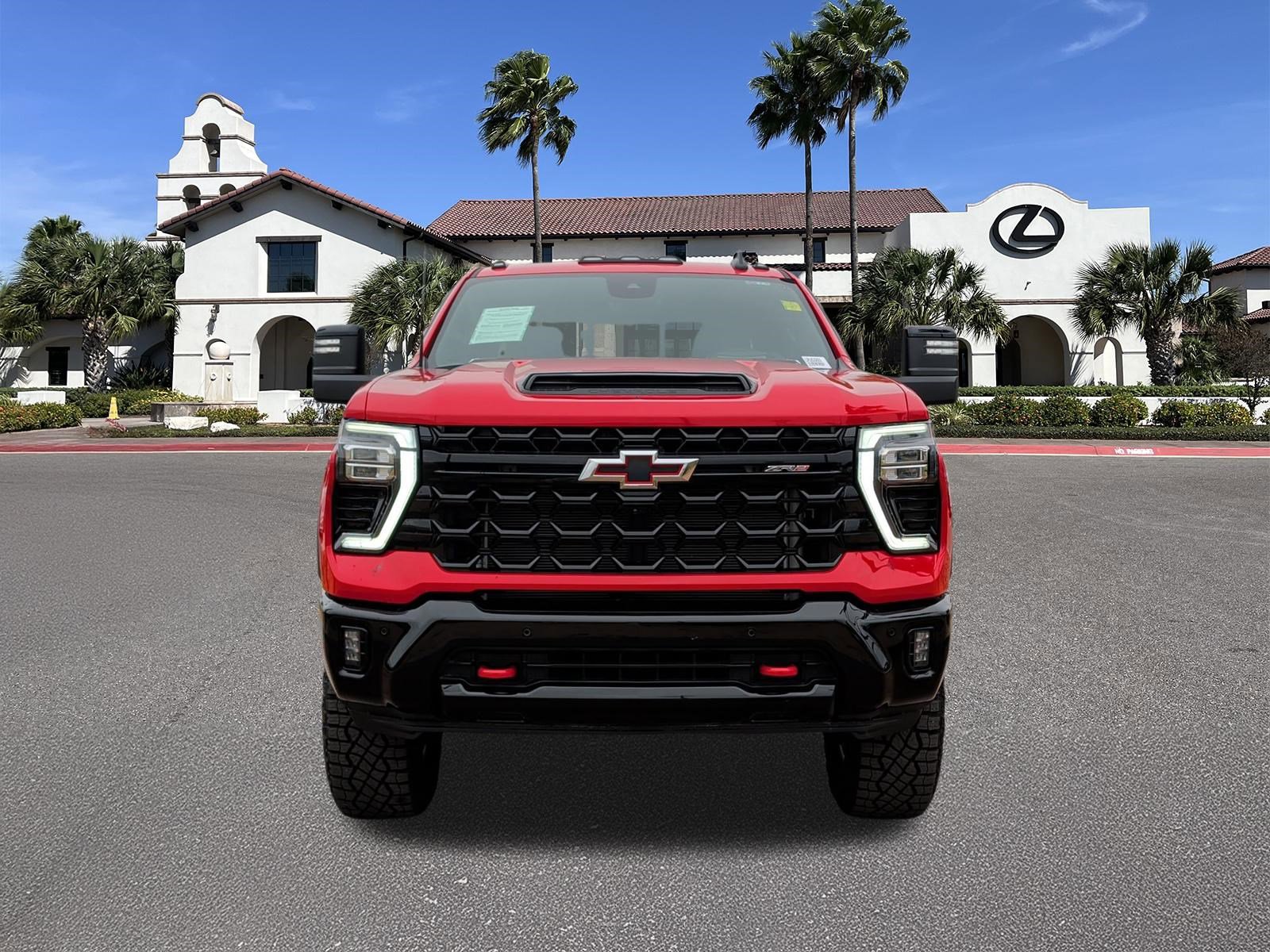 Used 2025 Chevrolet Silverado 2500 ZR2 w/ Technology Package image 6