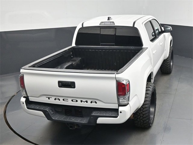 Used 2020 Toyota Tacoma TRD Off-Road image 38