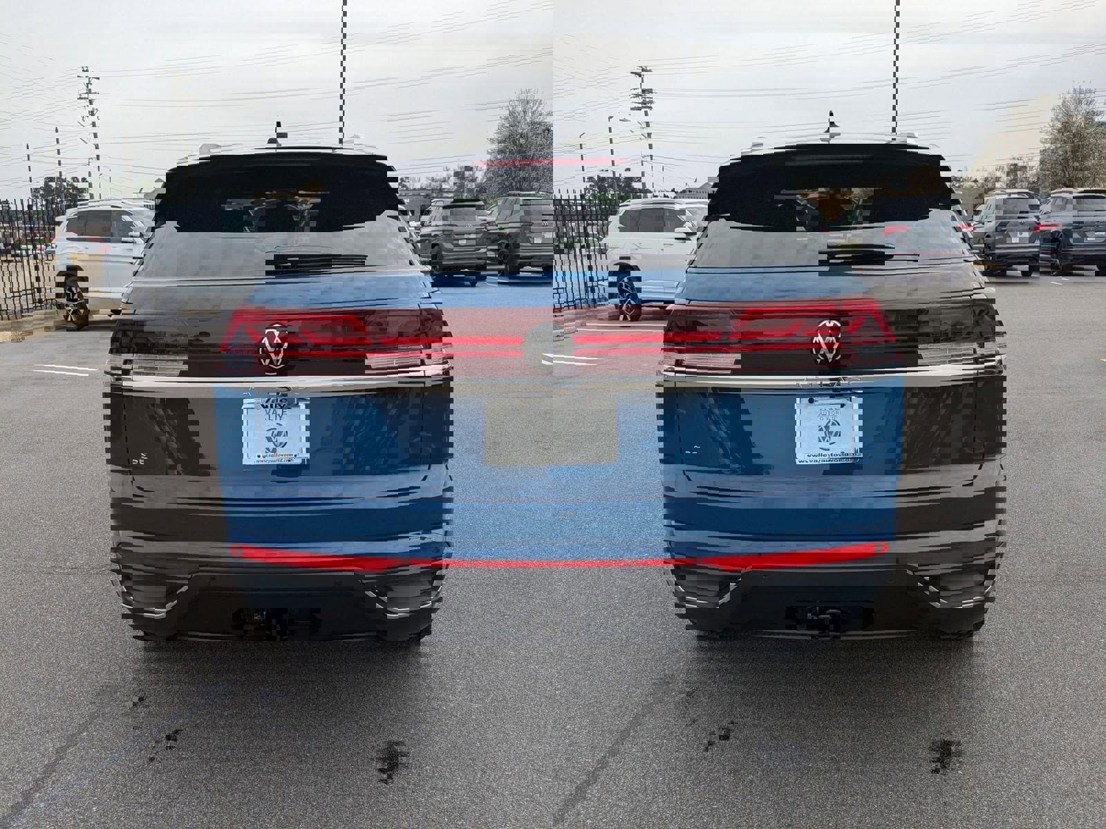 New 2025 Volkswagen Atlas Cross Sport SE image 4