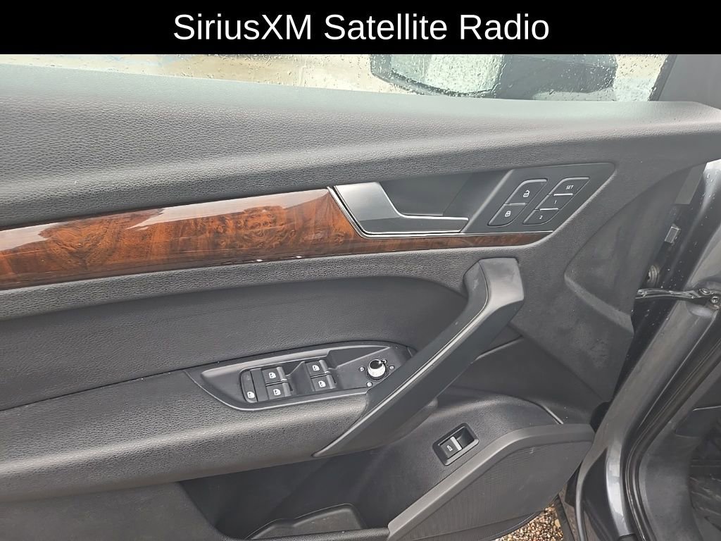 Used 2018 Audi Q5 2.0T Premium image 12