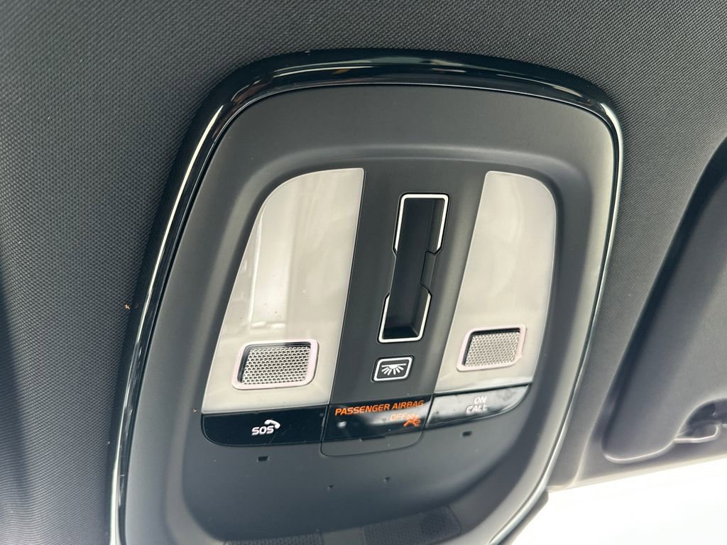 Used 2022 Volvo XC60 T8 Polestar image 38