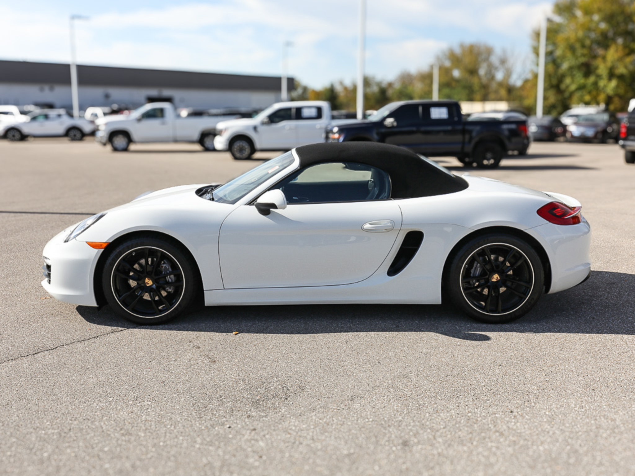 Used 2015 Porsche Boxster RWD image 2