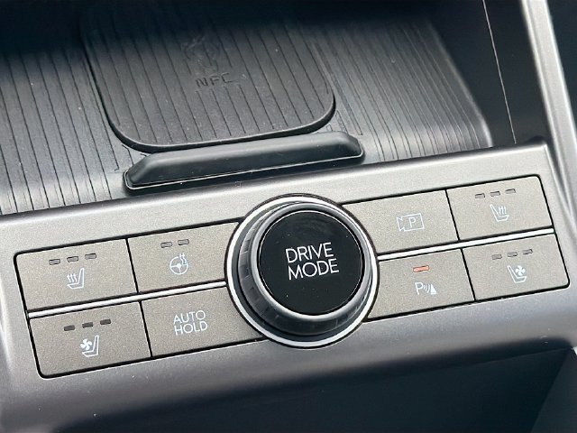 Certified 2026 Hyundai Kona Limited FWD image 22