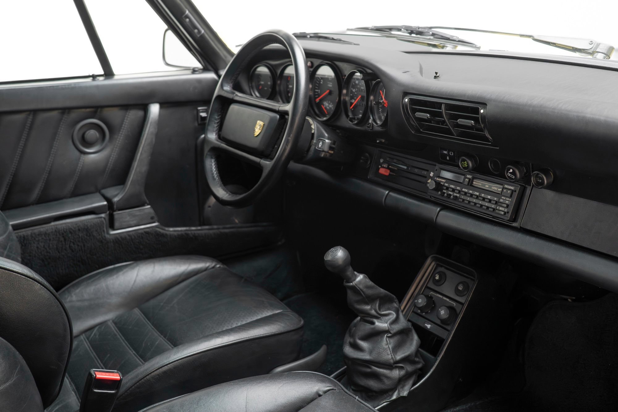 Used 1988 Porsche 911 Carrera RWD image 38