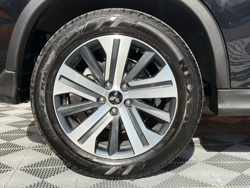 Used 2025 Mitsubishi Outlander Sport AWD image 19
