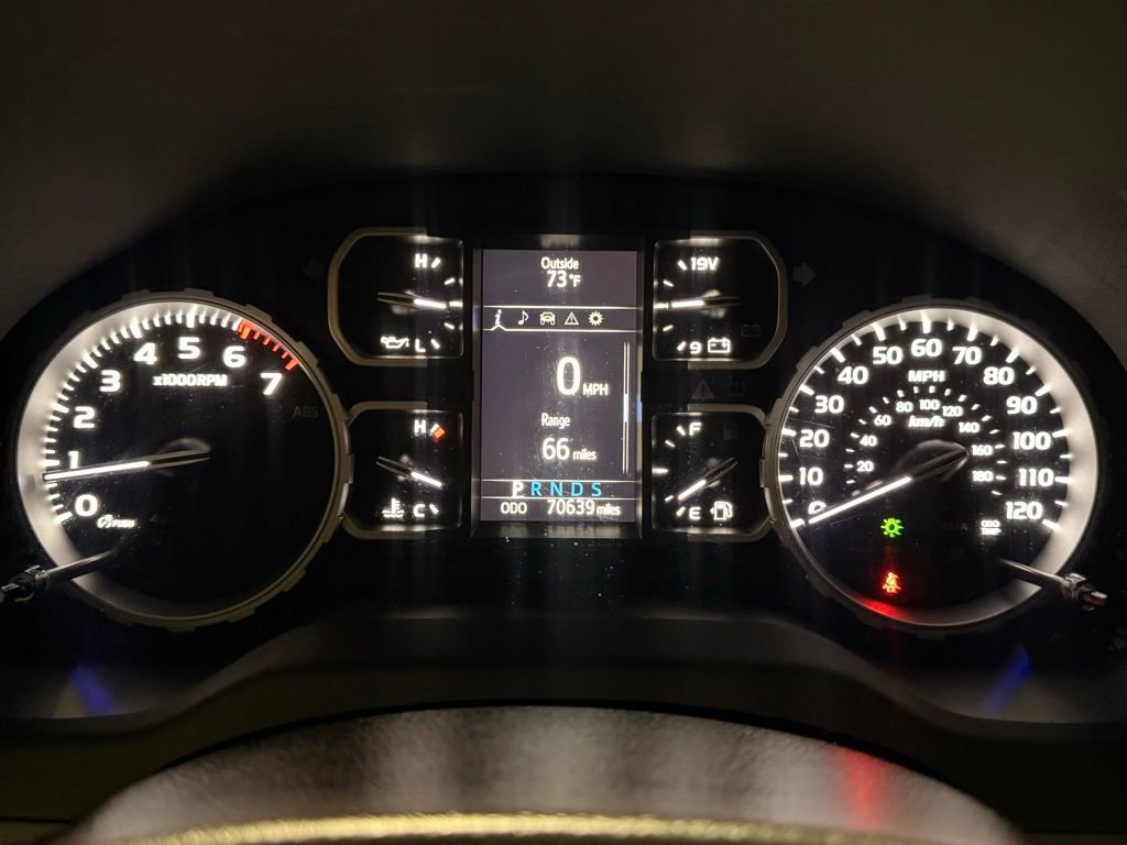 Used 2021 Toyota Tundra SR5 w/ SR5 Leather Package RWD image 18