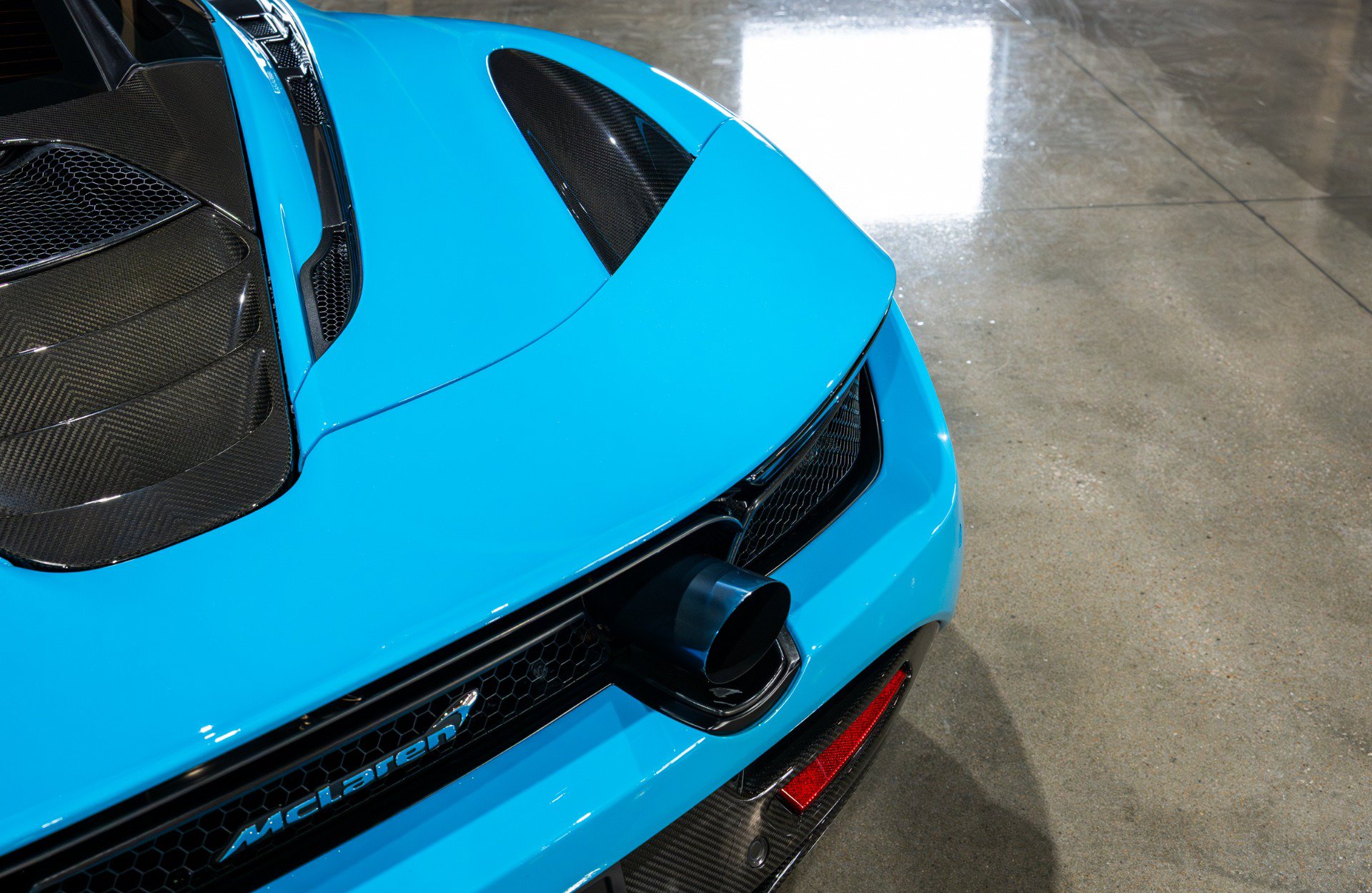 Used 2018 McLaren 720S RWD image 44