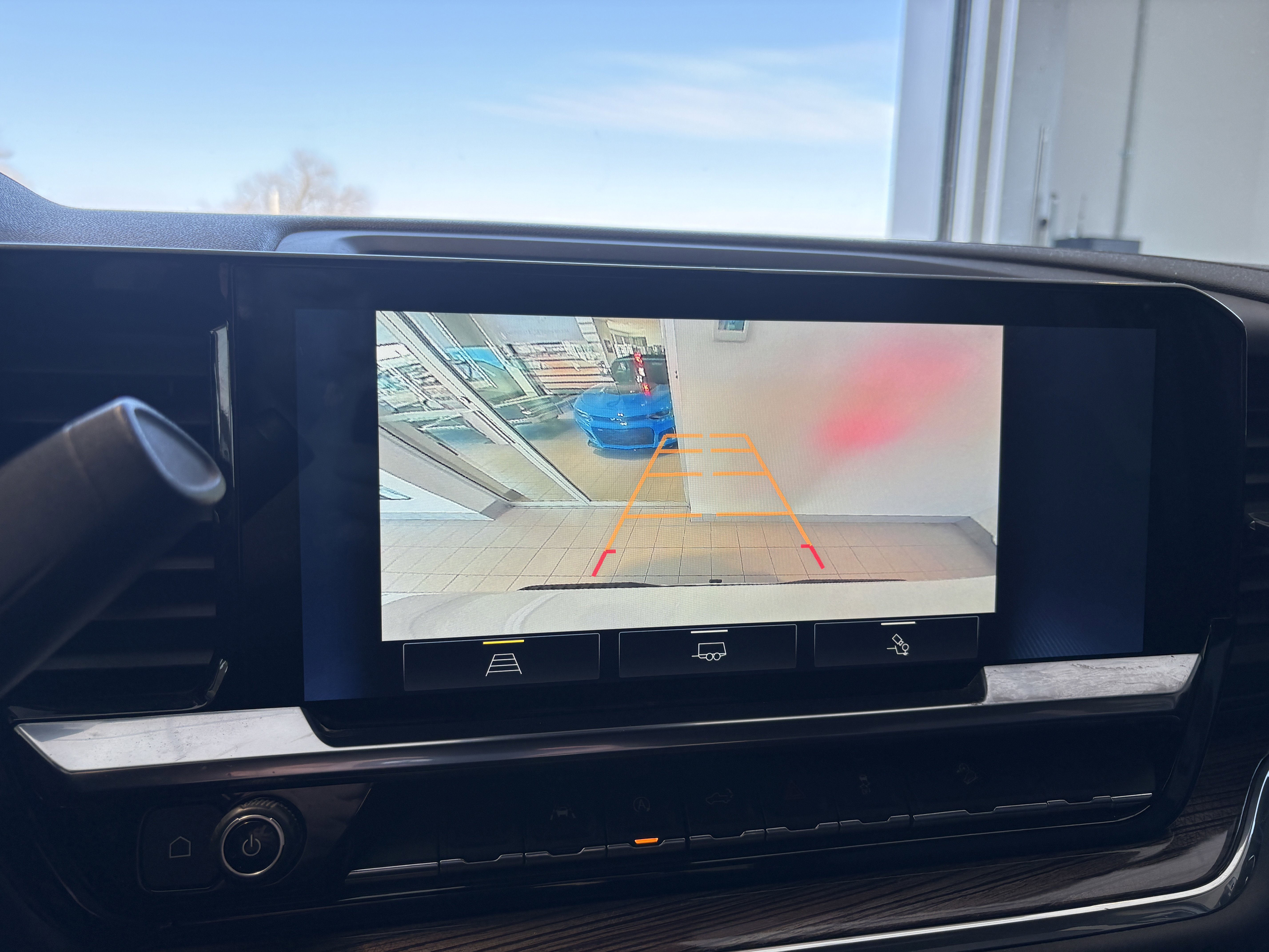 Used 2024 Chevrolet Silverado 1500 LT w/ Z71 Off-Road Package image 14