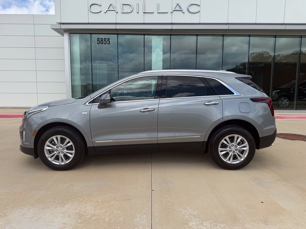 New 2026 Cadillac XT5 Luxury w/ LPO, Floor Liner Package AWD/4WD image 2