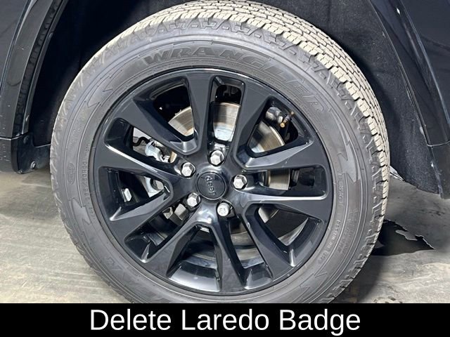 Used 2017 Jeep Grand Cherokee Altitude image 36