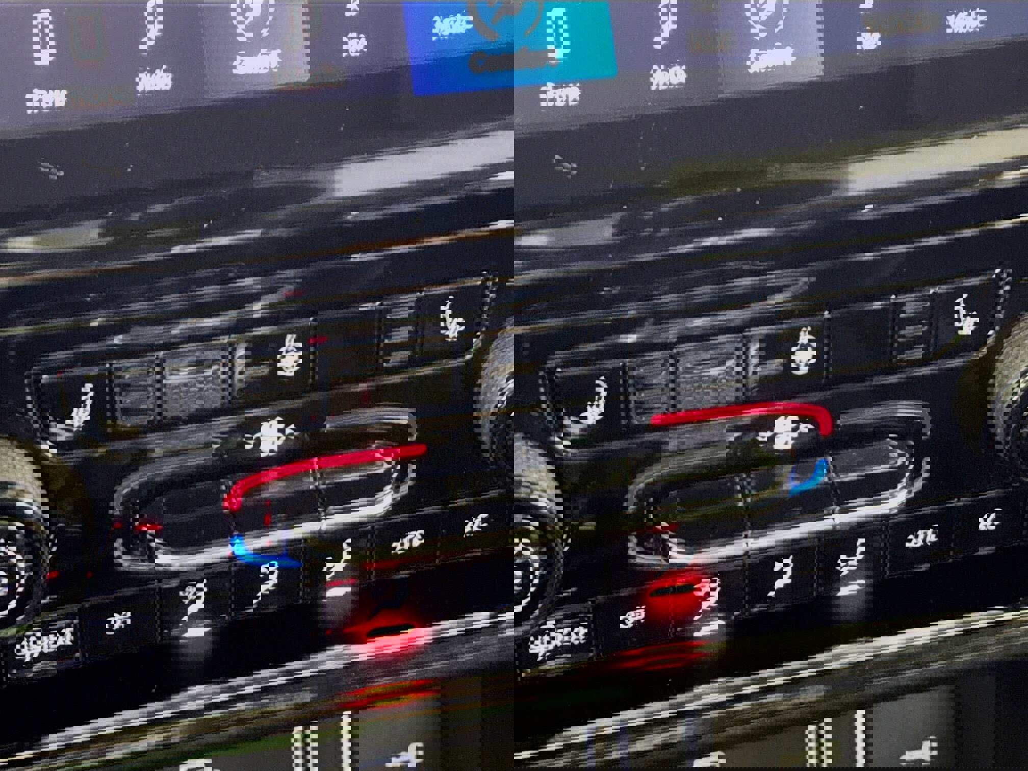 Used 2023 Jeep Grand Cherokee 4WD 4xe image 4