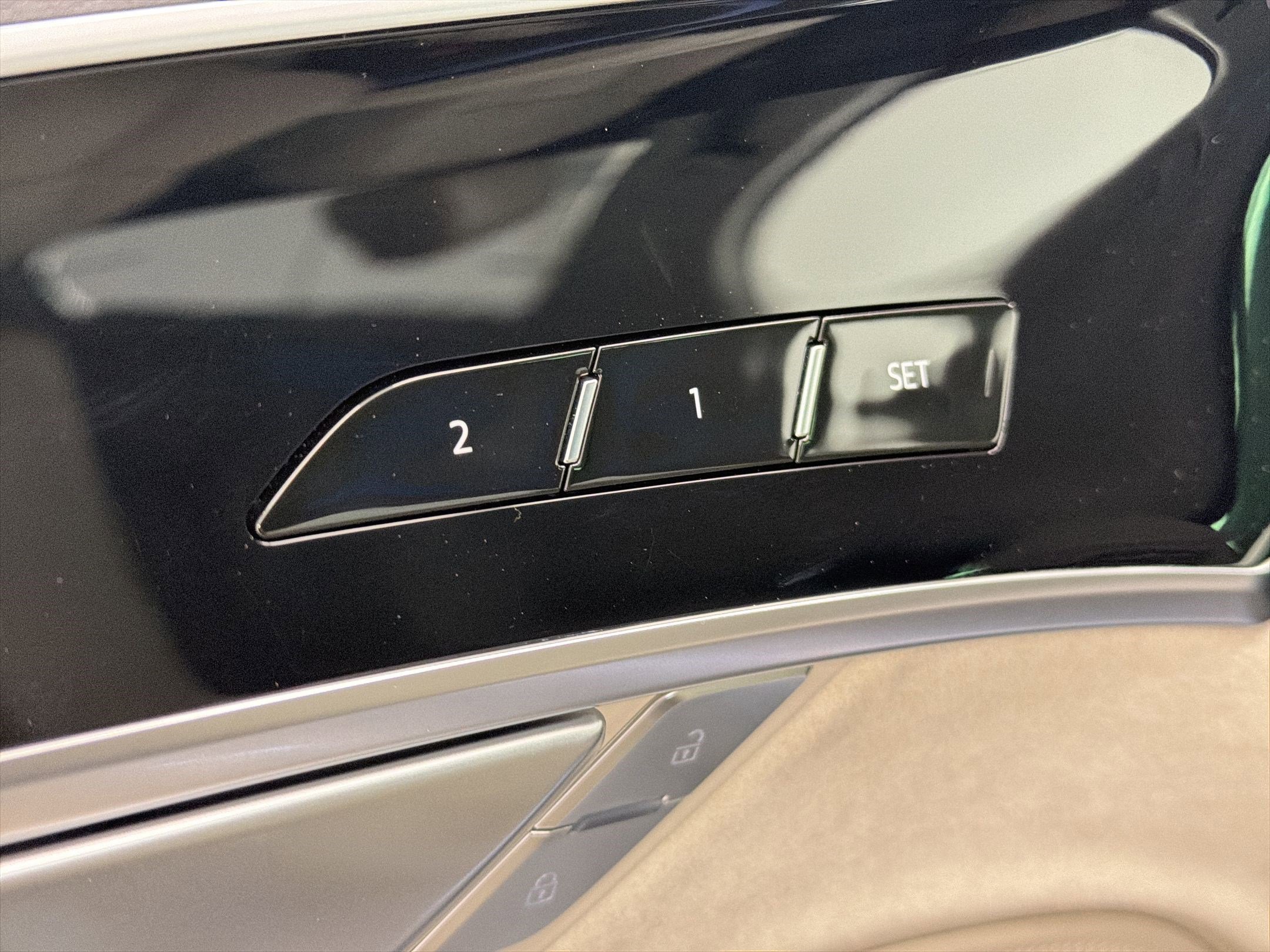 New 2026 Audi A8 L 3.0T image 12