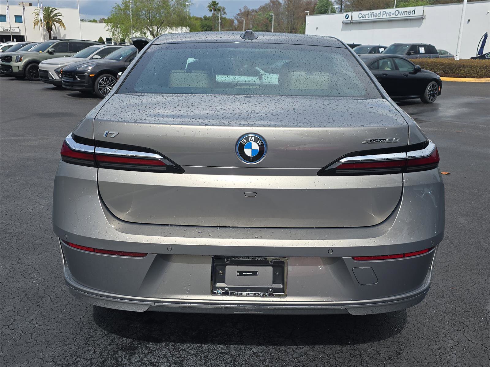 Certified 2025 BMW i7 xDrive60 w/ Executive Package image 4