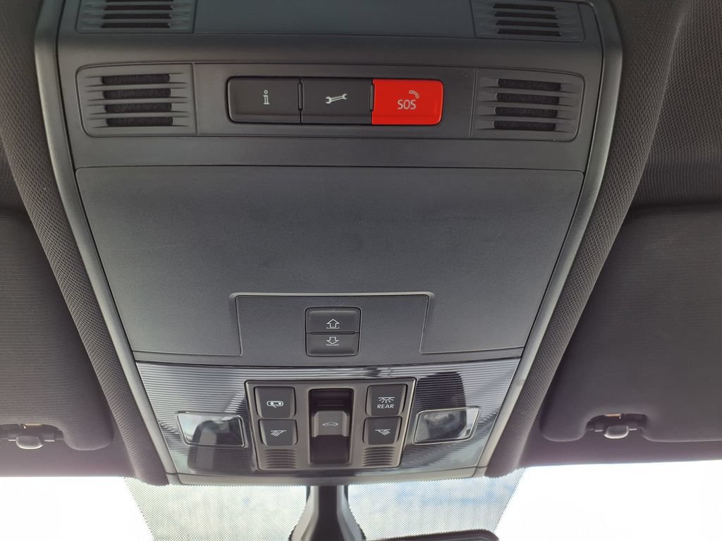 Used 2019 Volkswagen Tiguan S FWD image 24