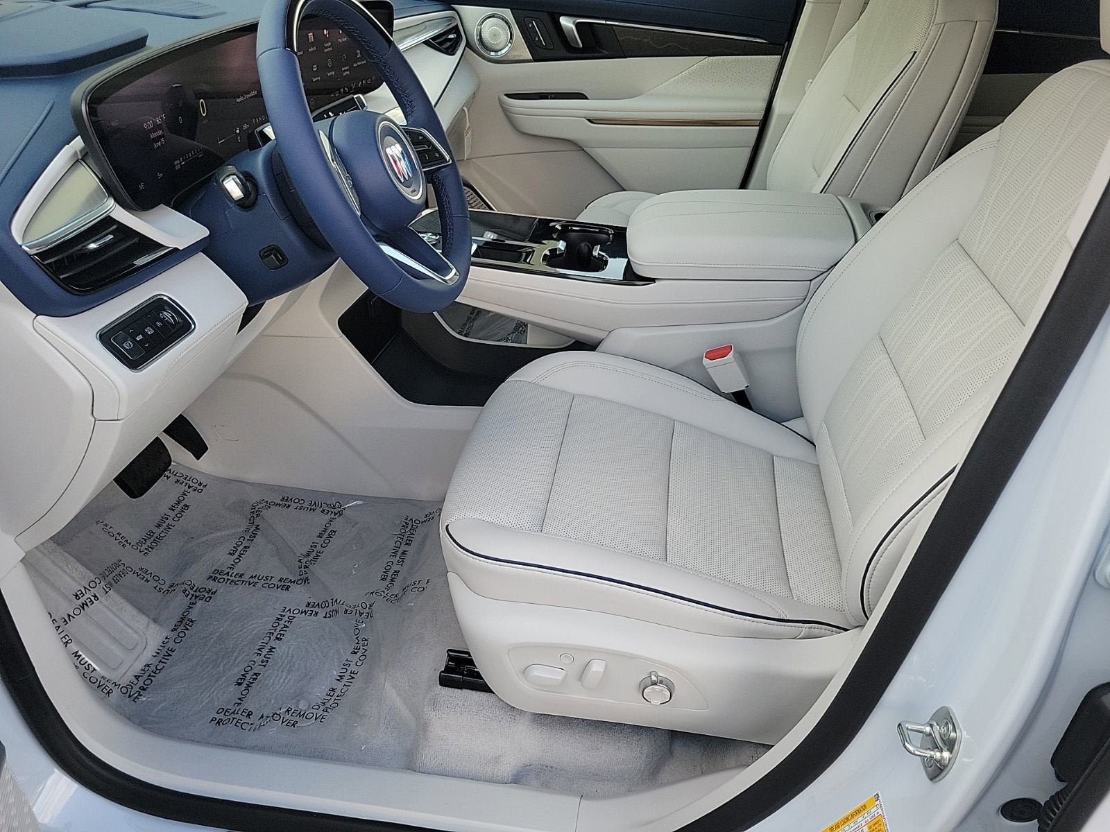 New 2026 Buick Enclave Avenir w/ Super Cruise Package FWD image 9