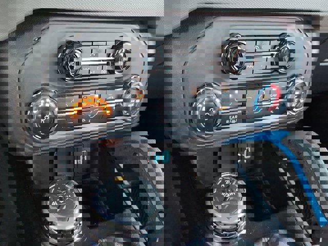 Certified 2022 Ford Bronco Black Diamond image 29