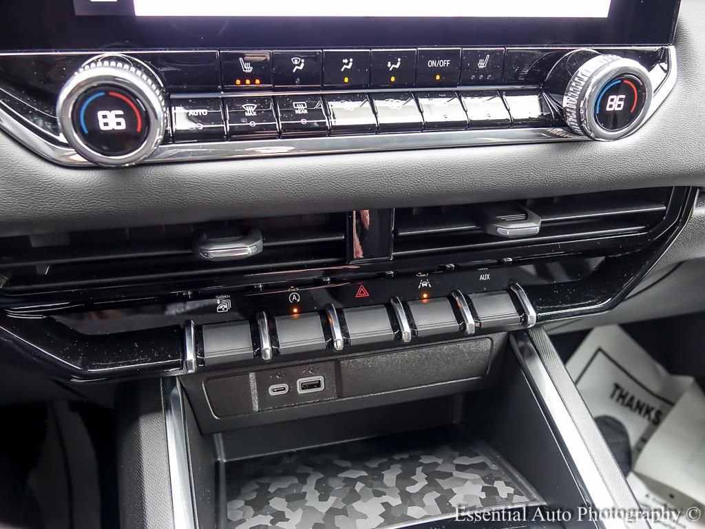 New 2026 GMC Canyon Elevation w/ Convenience Package image 16