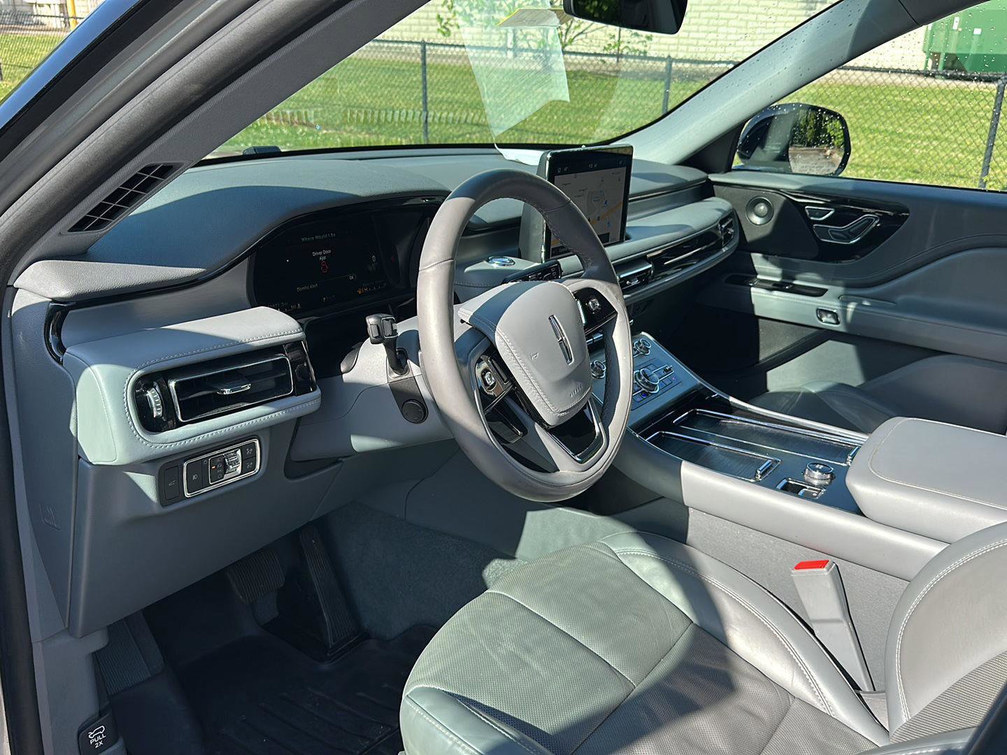Used 2020 Lincoln Aviator Reserve w/ Elements Package Plus AWD/4WD image 12
