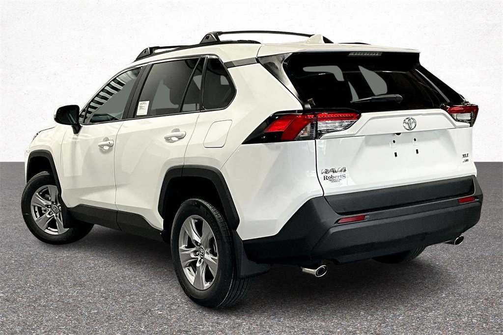 New 2025 Toyota RAV4 XLE w/ Convenience Package image 3