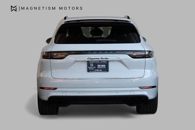Used 2021 Porsche Cayenne Turbo w/ Premium Package Plus AWD/4WD image 10