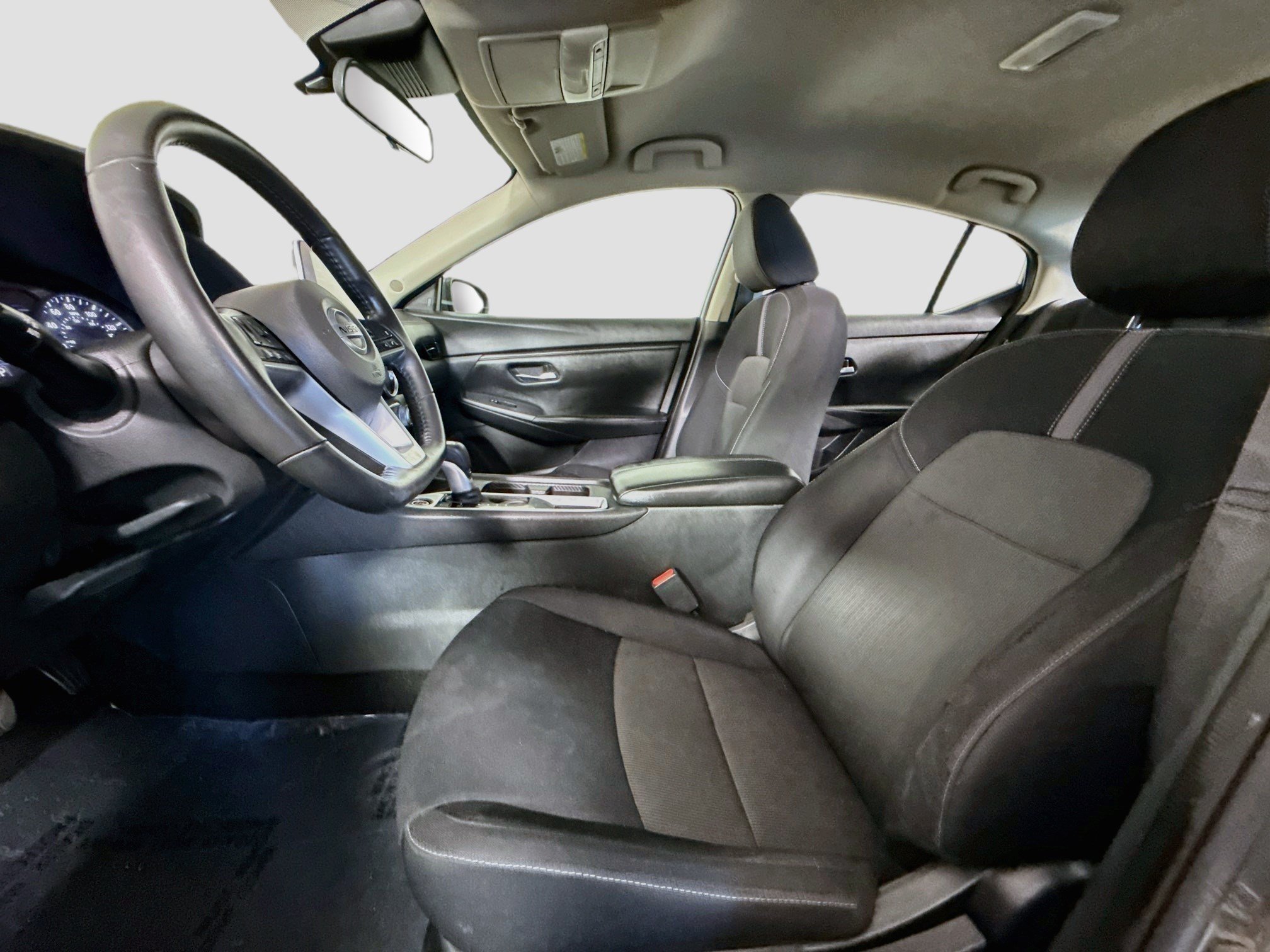 Used 2020 Nissan Sentra SV FWD image 22
