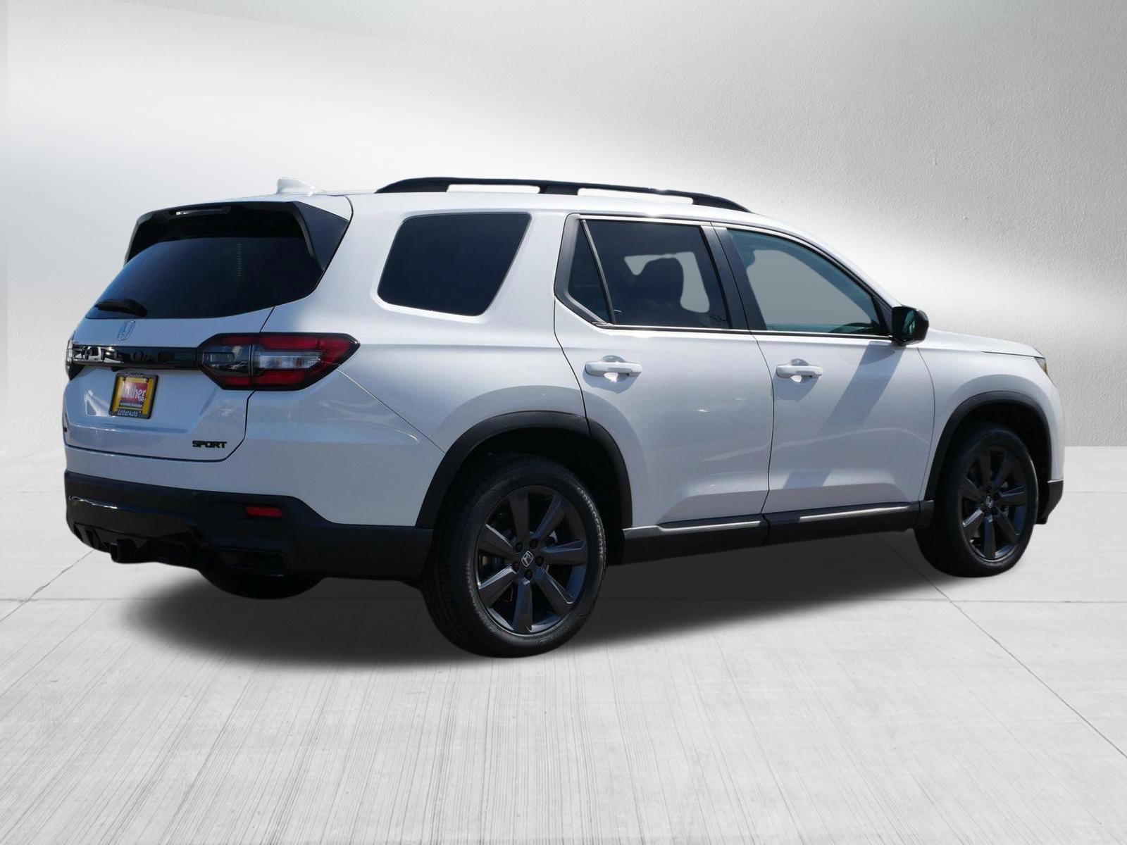 New 2026 Honda Pilot Sport image 7