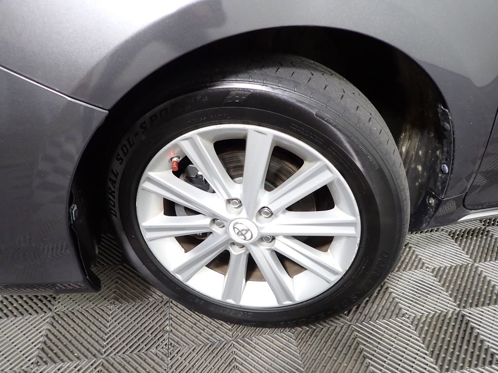 Used 2012 Toyota Camry XLE FWD image 45