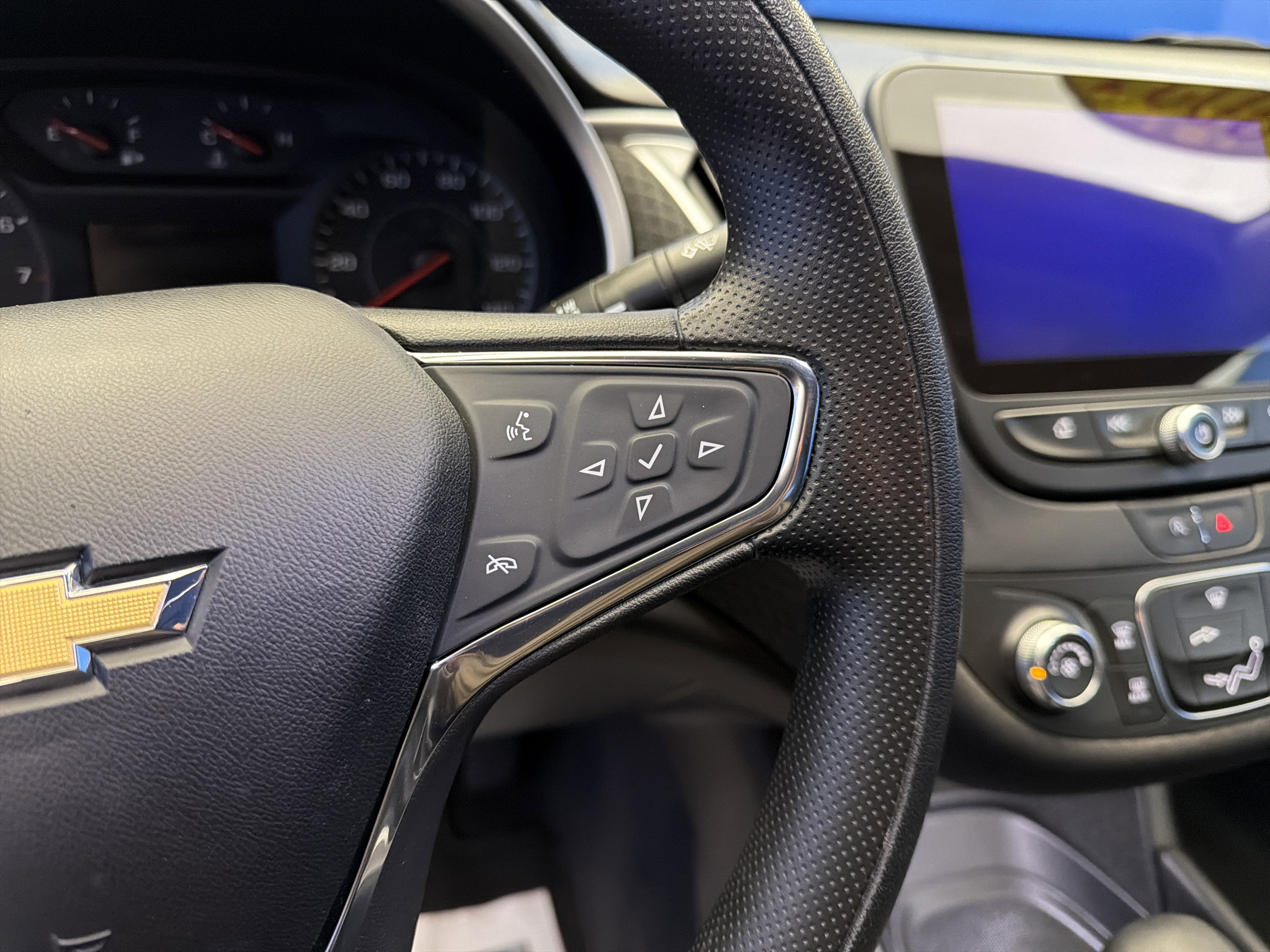 Used 2021 Chevrolet Malibu LS image 16