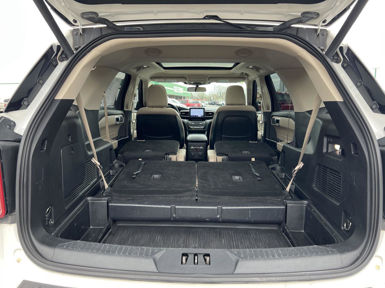 Used 2020 Ford Explorer XLT w/ Equipment Group 202A AWD/4WD image 53