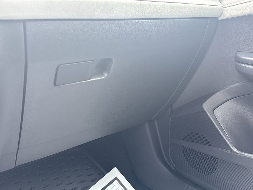 New 2025 Volkswagen Taos SEL AWD/4WD image 42