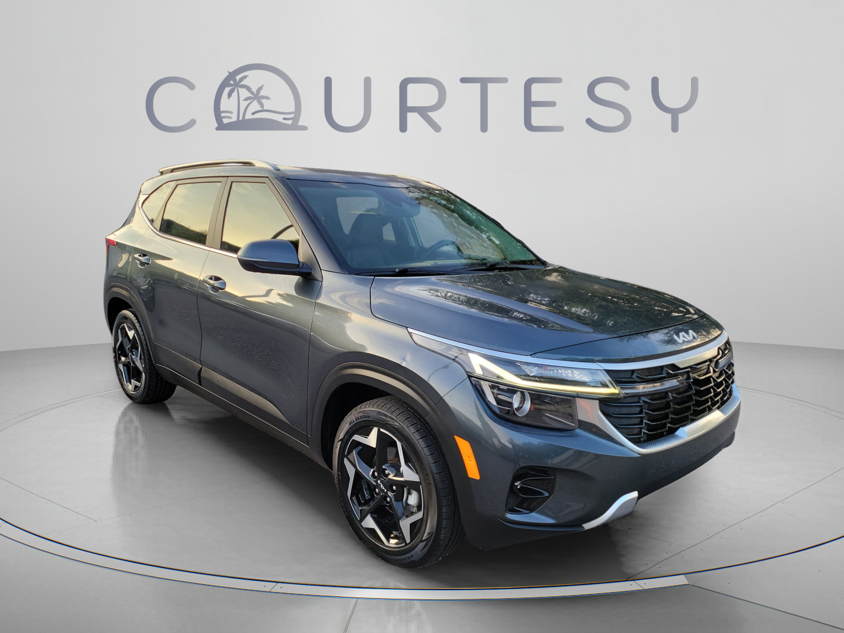 Certified 2024 Kia Seltos EX FWD image 5