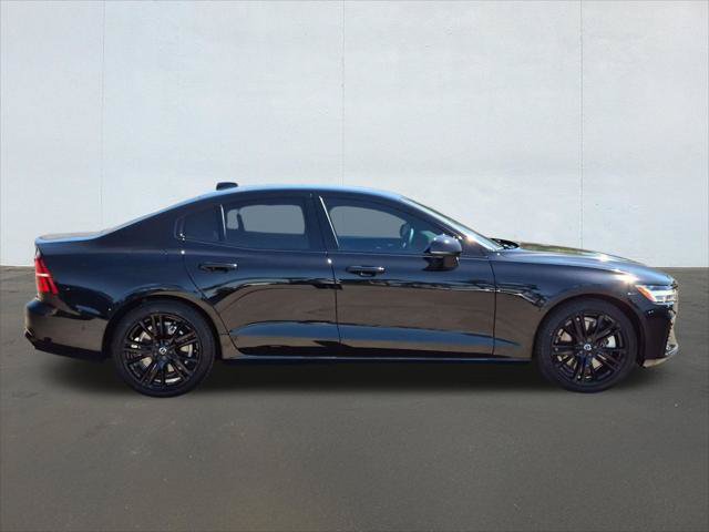 Used 2024 Volvo S60 T8 Plus w/ Climate Package AWD/4WD image 4