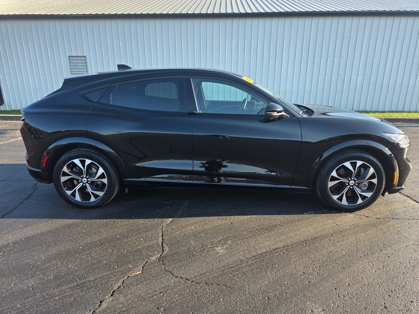 Used 2021 Ford Mustang Mach-E Premium image 2