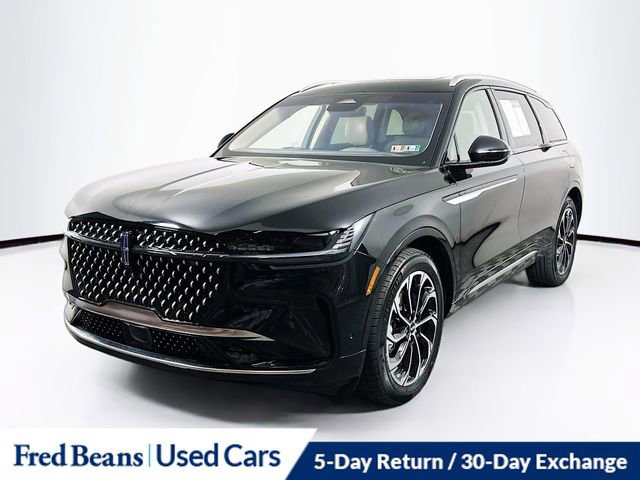 Used 2024 Lincoln Nautilus Reserve w/ Equipment Group 202A AWD/4WD image 3