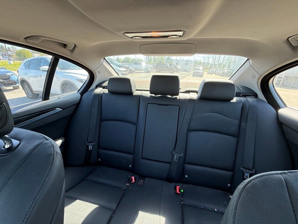 Used 2012 BMW 528i xDrive Sedan image 23