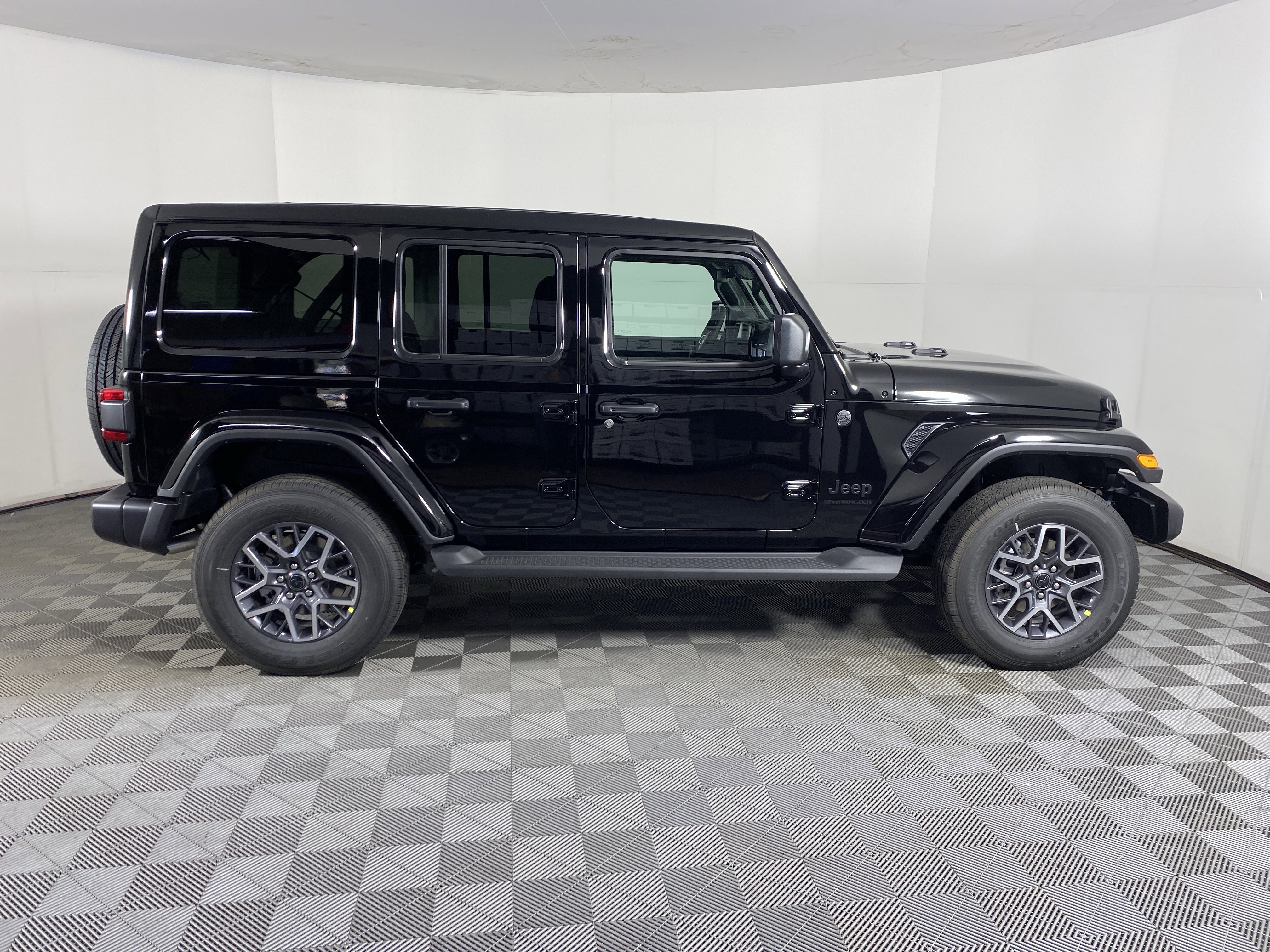 New 2026 Jeep Wrangler Sahara image 7