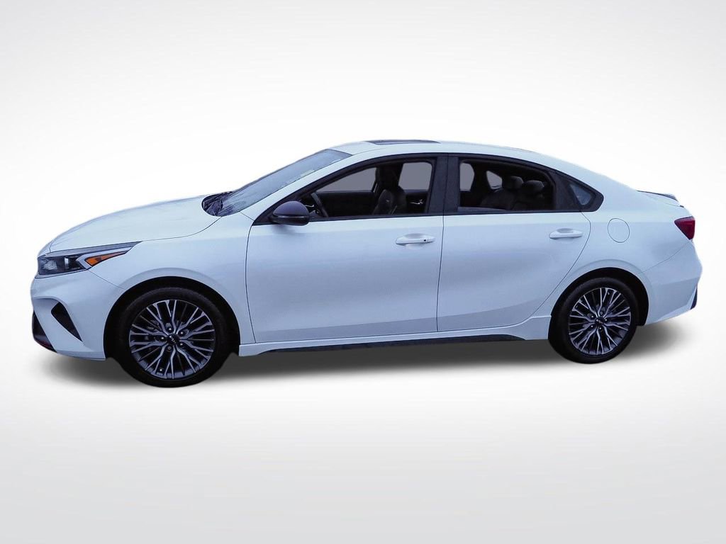 Used 2023 Kia Forte GT-Line w/ GT-Line Premium Package image 4