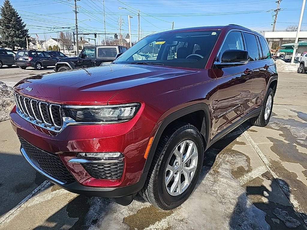 Certified 2023 Jeep Grand Cherokee Limited image 8