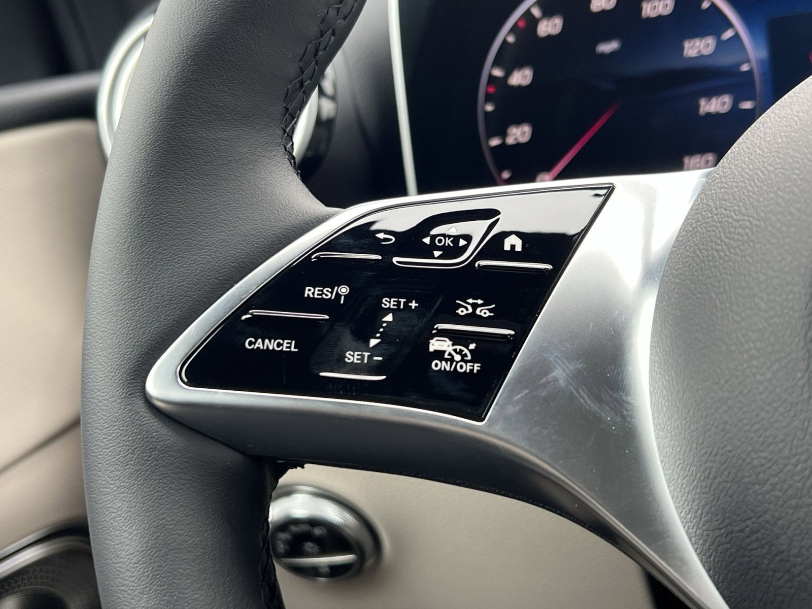 New 2026 Mercedes-Benz GLC 300 4MATIC image 30