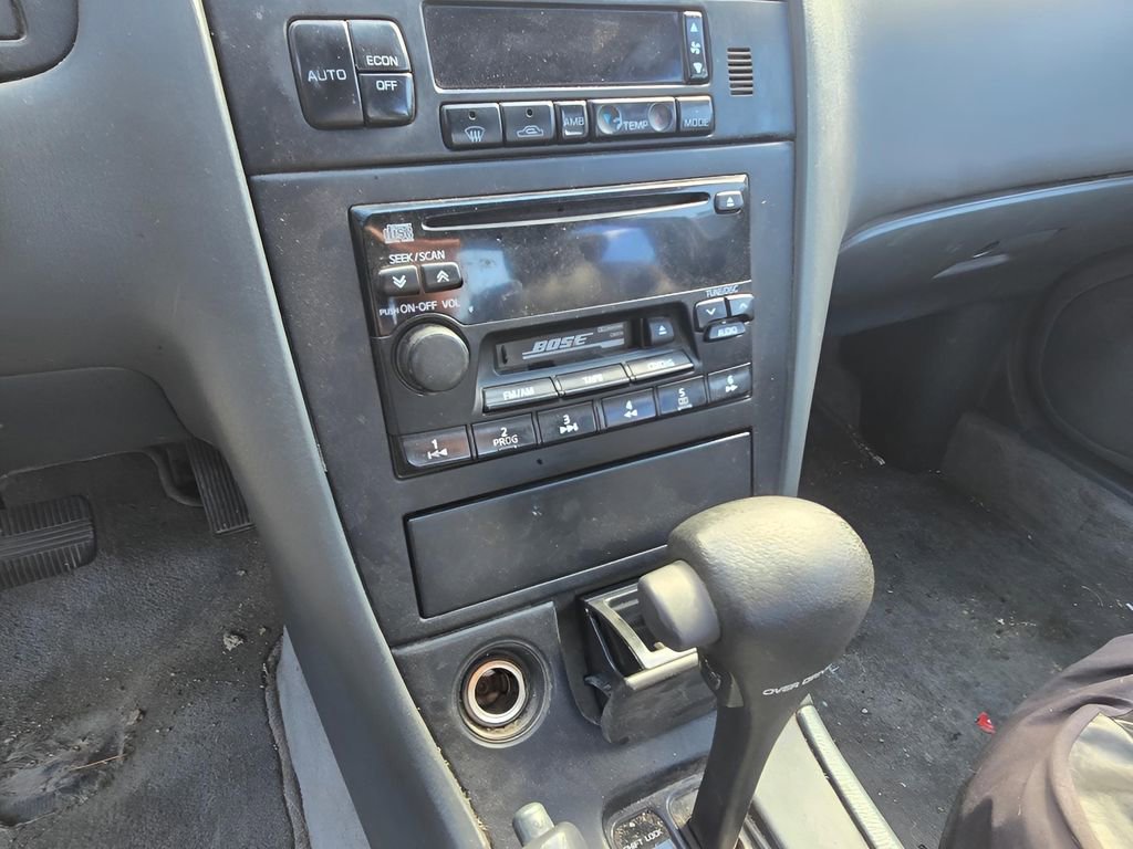 Used 1999 Nissan Maxima image 22