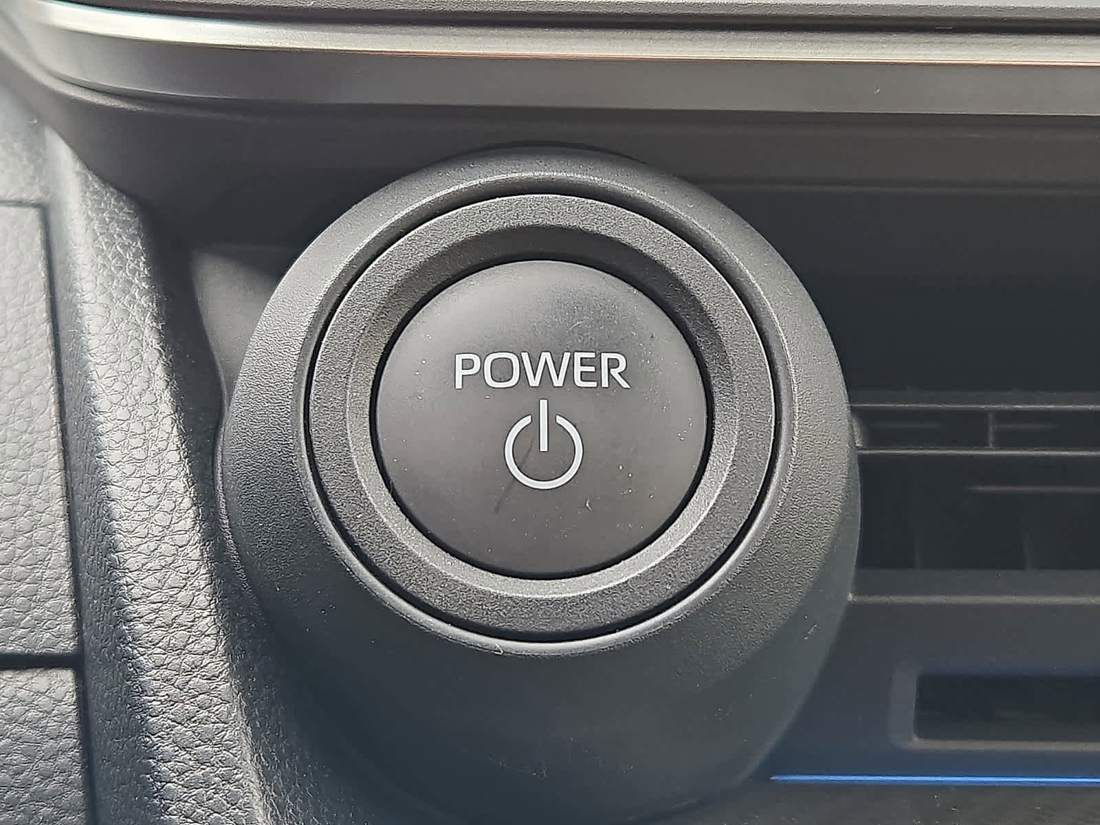 Used 2024 Toyota Prius XLE image 24