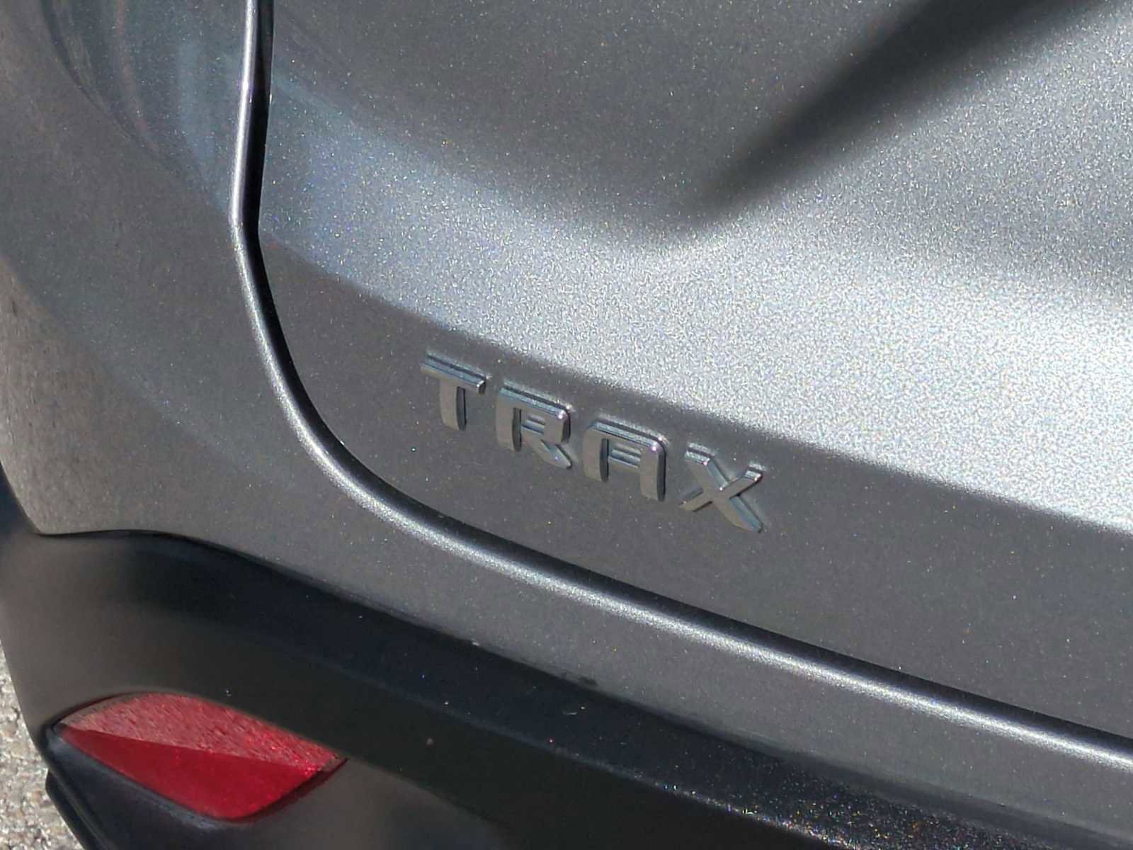 Used 2024 Chevrolet Trax LS image 31