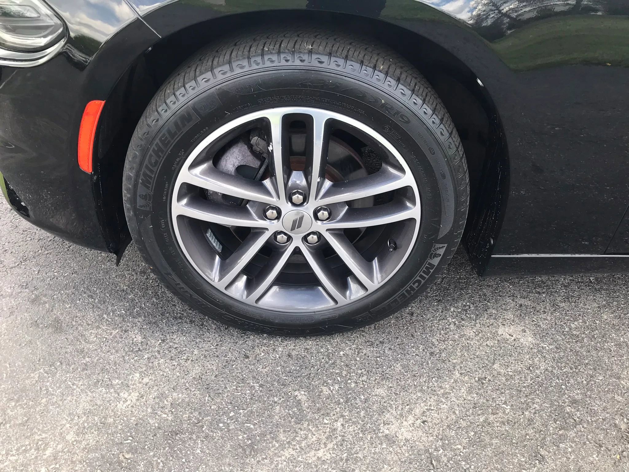 Used 2019 Dodge Charger SXT AWD/4WD image 40