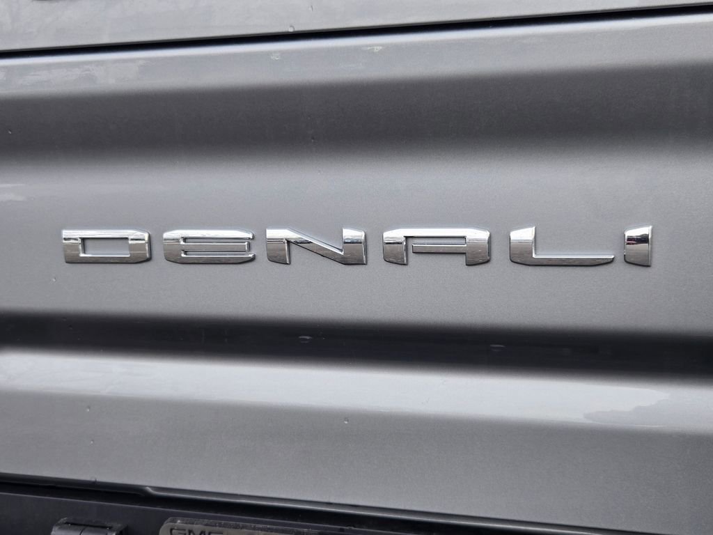 New 2025 GMC Sierra 2500 Denali w/ Denali Reserve Package image 2