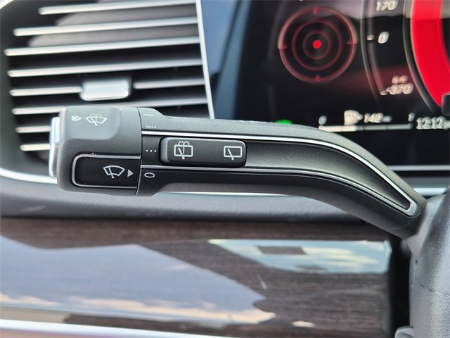 Used 2025 Mercedes-Benz GLE 450e 4MATIC image 27